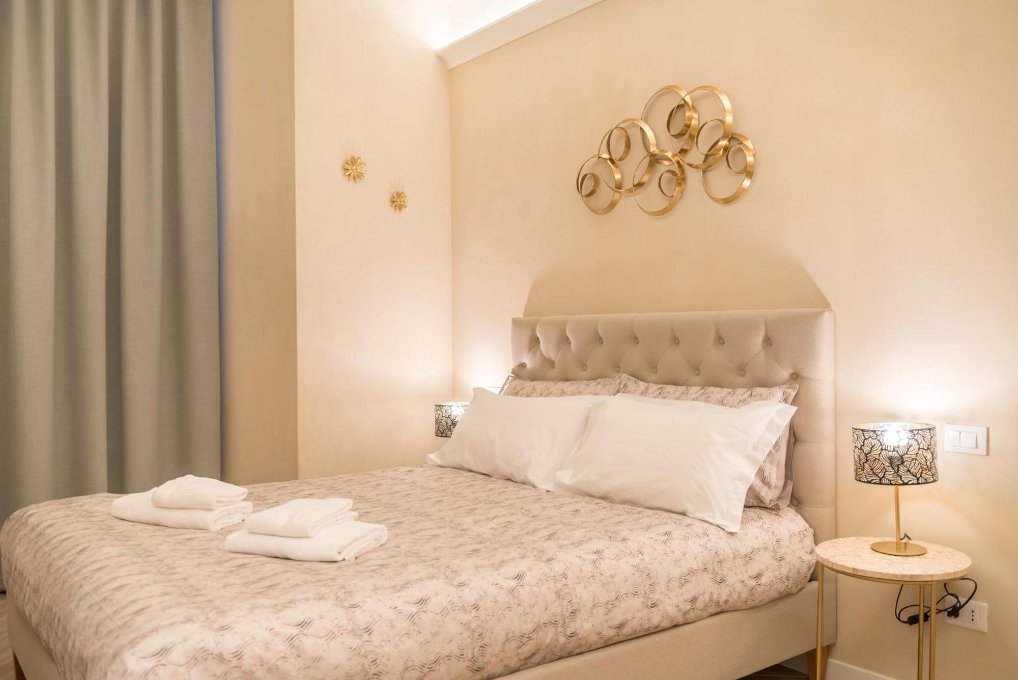 Golden Chic - Citta Alta Apartment Bergamo Cameră foto